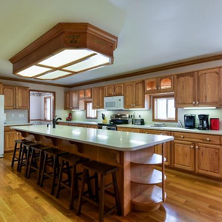 5 Bedroom Vacation Home Next To Silver Dollar City 브랜슨 외부 사진